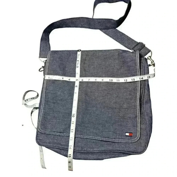 Tommy Hilfiger Blue Denim Laptop Messenger Crossbody Bag with Adjustable Strap - Picture 6 of 9